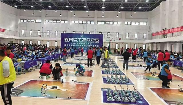 3000名青少年角逐机器人大赛 甘肃科创少年太飒了