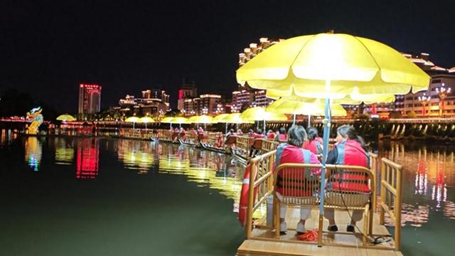 广元区环境卫生事务中心：凤舟伴秋行 关怀润人心