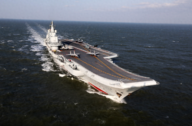 军演结束，中国001航母返航，高市赌中方不敢玩真的，结果破防了