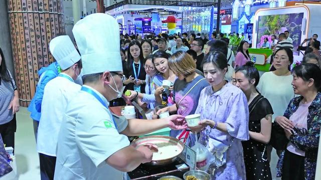 3天,近10万人次“围观”!孝感展区闪耀文旅产业博览会