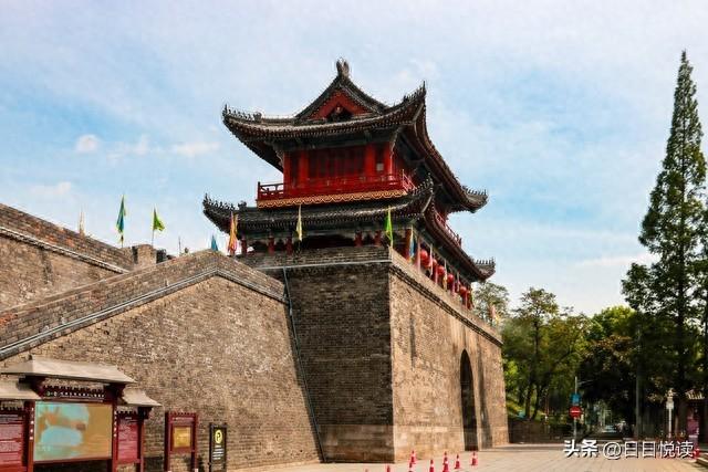 湖北荆州古城国庆中秋火了之后，咱们该想想往后的事