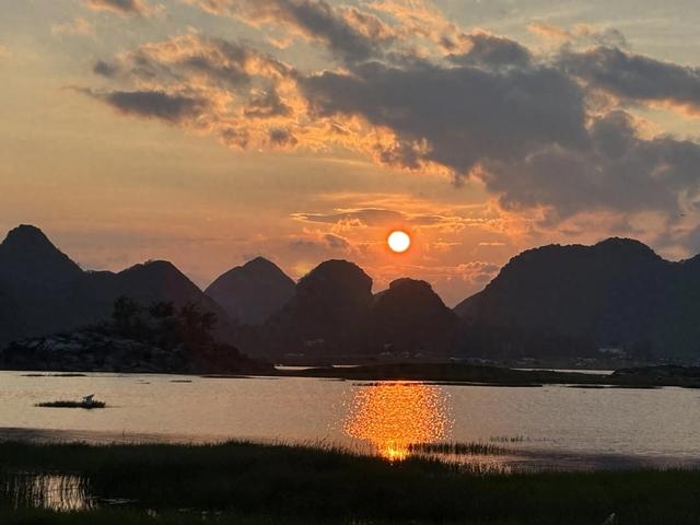 在虫鸣与星光间 找到生活的另一种可能