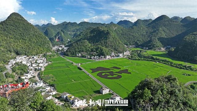把夏天捧在手心，来兴义万峰林赴一场浪漫之约