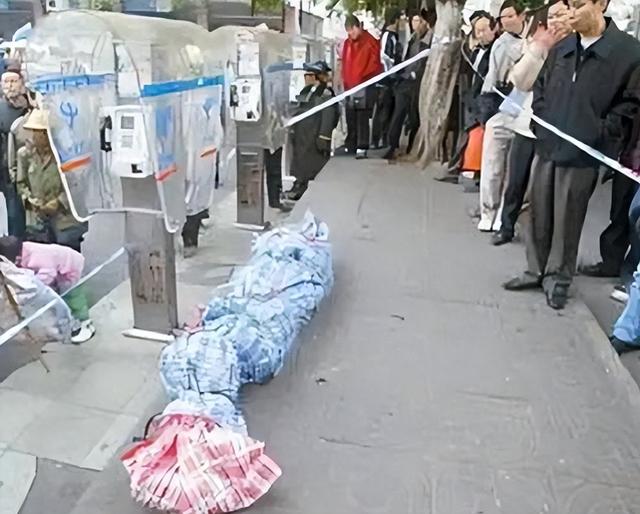 20年前，那个背好友尸体回乡被对方家人埋怨的农民工，后来怎样了