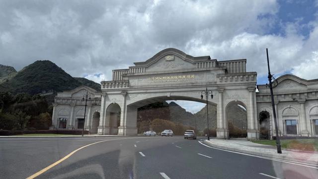 云漫湖轻松游，音乐、美景与福利齐享！解锁国庆双节假期新姿势