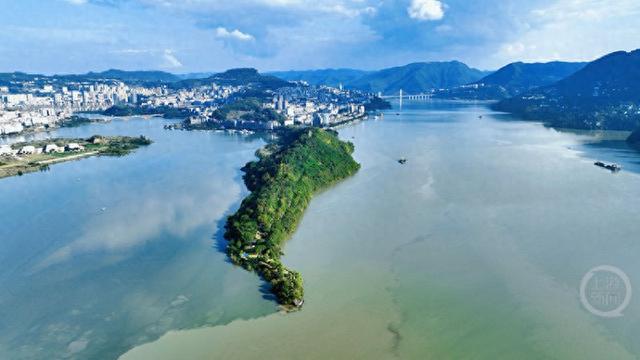 重庆云阳：高峡出平湖 风景美如画