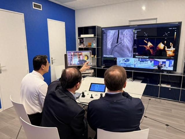 全球首例跨国机器人心脏介入手术成功完成