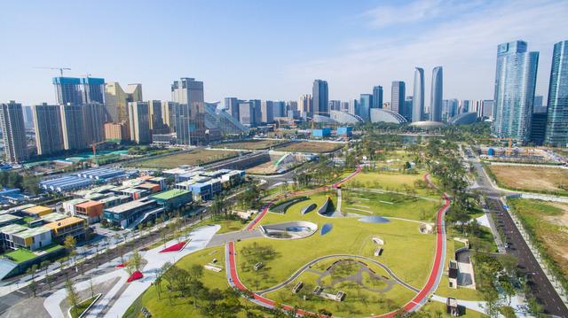 以细密服务稳稳“接住”春秋假丨锦评天下