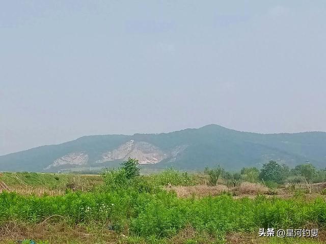 “三点一线”游汤山