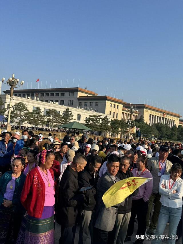 2025年9月12日，北京毛主席纪念堂前发生的真人真事，一起看看吧