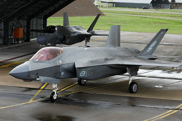 只买47架F-35战机，却要退役340架，大国竞争美军却要自废武功？