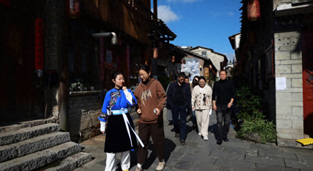 屯堡文化调研采风团走进西秀区