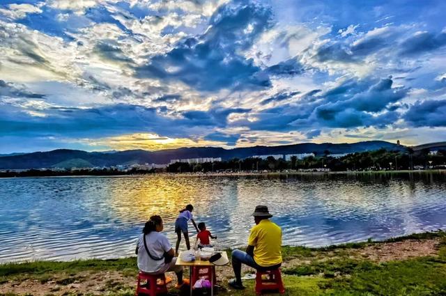 弥勒：滇南暖城打造越冬温馨家园