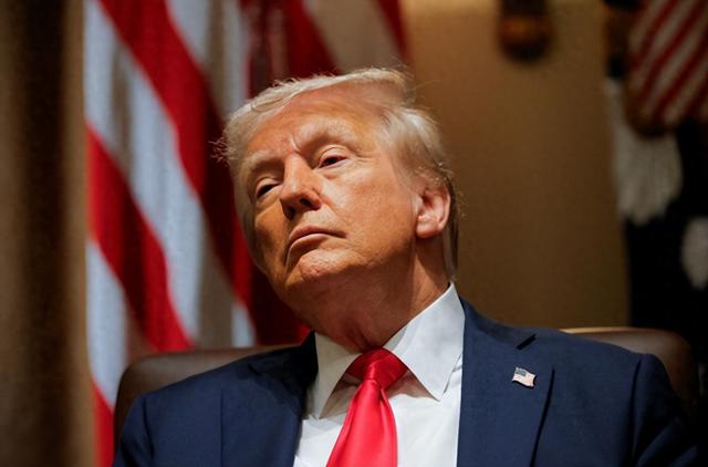 白俄火速加入特朗普新群，中俄态度明显不同，首个牺牲国已经出现