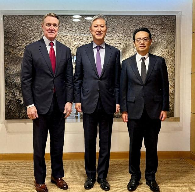 在中国，美日韩举行会议，达成重要共识，日本启动对华反击措施