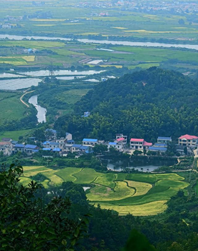 我是成都人，在湖南宁乡待了五天，憋不住想说说我的感受和疑问！