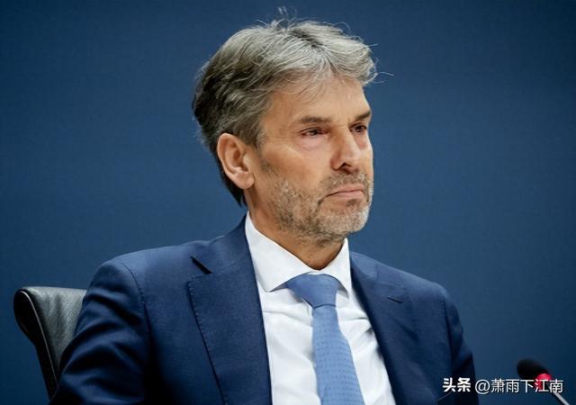 都反水了？荷兰也未曾预料，ASML正式宣布结果，荷兰下手有点早了