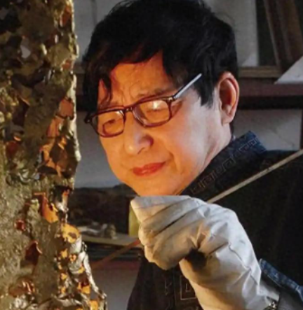 02年浙江男子得知铜价从3万涨到8万，囤铜125吨。随后做了一件事