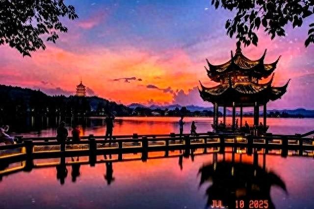 从今天起，不要再允许任何人在众人面前，随意践踏你的自信