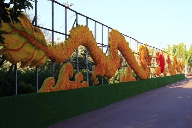 中华龙脉吟：秦岭山系缘何拽 人文分界华夏怀