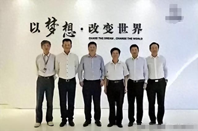 中国芯片弯道超车天团6人组，7年过去4人被查，如今怎么样了