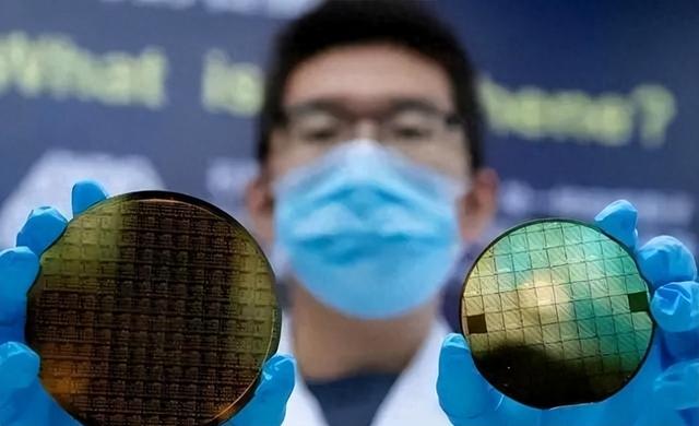 断供光刻机保修服务，在华设备明年瘫痪？外媒：弯道超车失败了