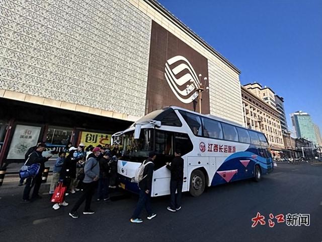 “观鸟专线”火了！南昌市民喊话“一年四季”专线开通可好？