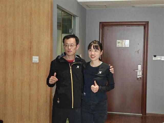 对话张水华：希望大家叫我水华而不是“最快女护士	”；丈夫称：她没有对不起谁，只是坚持爱好并做出了成绩