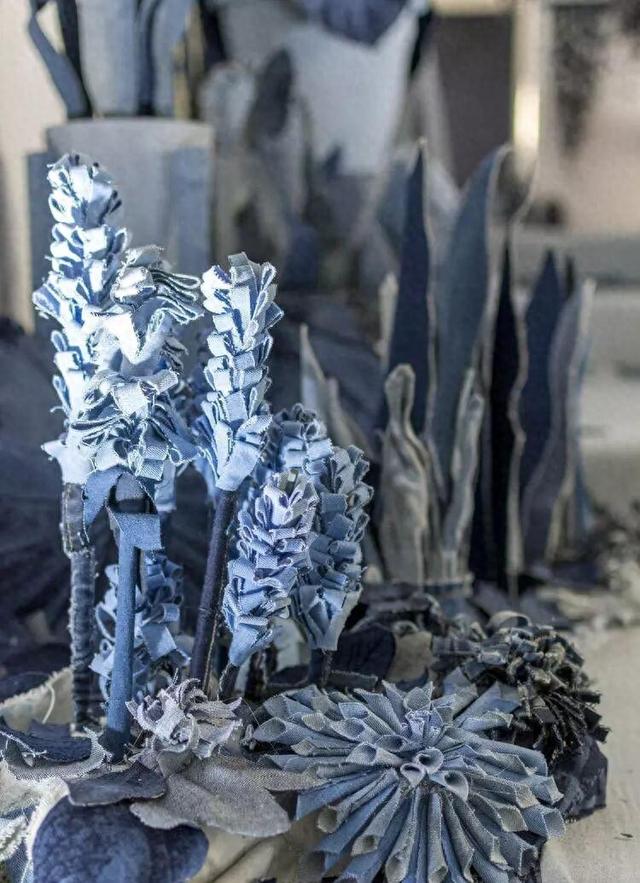 逃离废弃的花园攻略（用废旧牛仔布造自然奇迹）