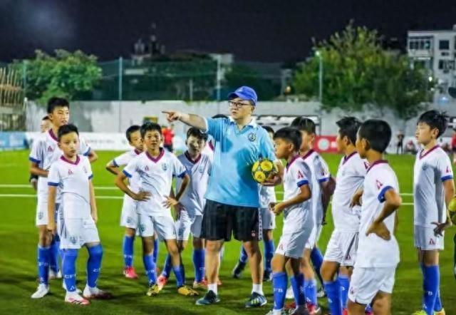 董路称凭什么进世界杯，国外孩子自觉加练	，我们孩子只想早点回家