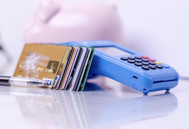 央行发布重磅新政：1万内逾期可“征信修复”，免申即享	，明年3月底前还款