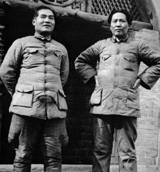 他参加了遵义会议，旗帜鲜明支持毛主席，为何之后官却越做越小？