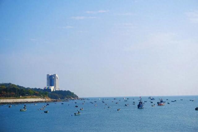 免费又出片！威海人私藏！钓鱼人、秋千、老渔船，治愈力满分～