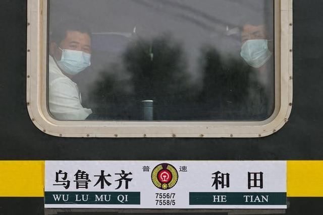 新华走笔丨郝玉：南疆慢车行