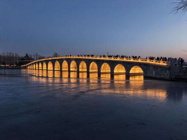 北京今天的“金光穿洞”，美得无可挑剔