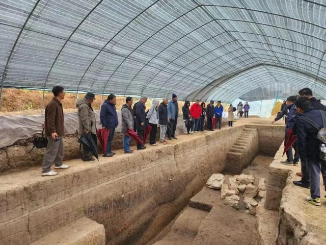 30多位专家连夜赶往现场,无锡挖出6000年古城,比杭州良渚早1000年