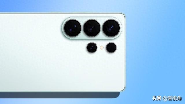 Galaxy S26 Ultra将效仿iPhone 17 Pro设计 采用硕大的后置摄像头凸起