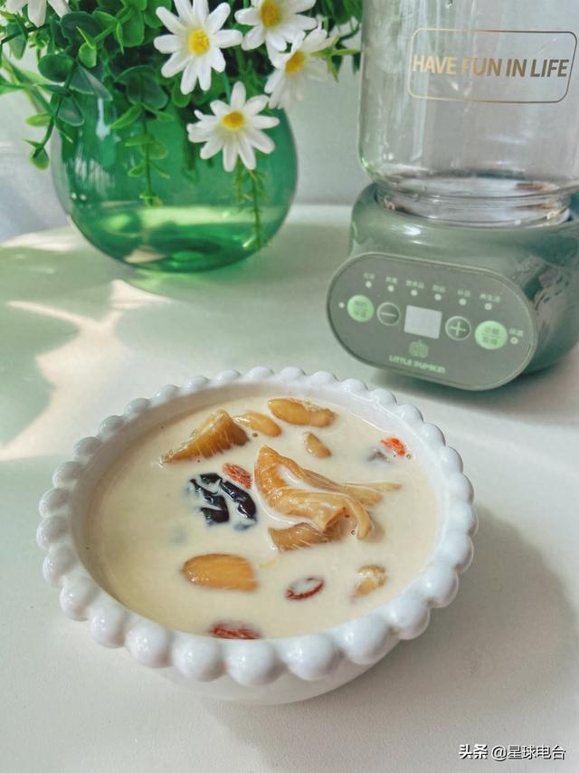 花胶炖牛奶结块能吃吗 2026年花胶炖牛奶结块能吃吗图片 花胶炖牛奶结块能吃吗 2026年花胶炖牛奶结块能吃吗图片