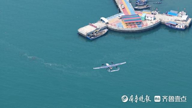 山东首例无人机跨海投递录取通知书在长岛完成
