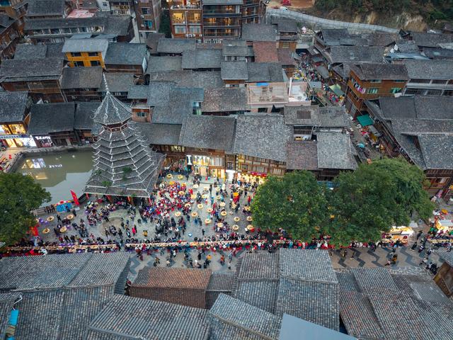 侗年带热“侗乡第一寨”冬季旅游
