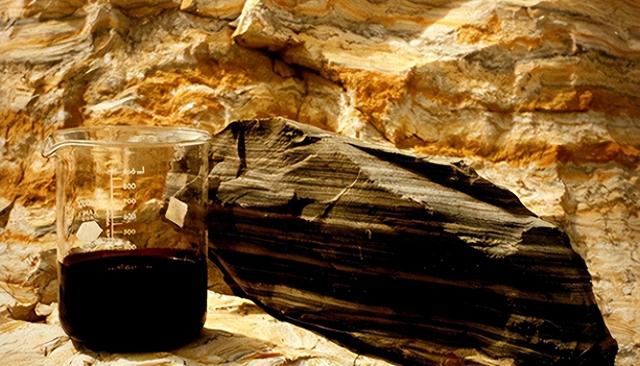 石油还能用多久？人类每年消耗50亿吨，按照这个速度还够用吗