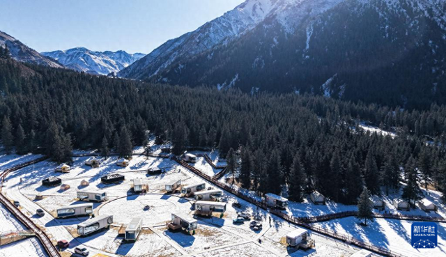 青海祁连：冰雪旅游热