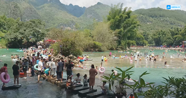 罗甸：“以水为媒” 点燃暑期旅游热