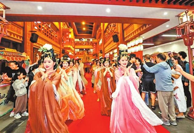 网红地标“红”在哪