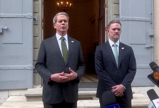 中美会谈结束，特朗普表态，美财长：中国稀土限制，将推迟一年