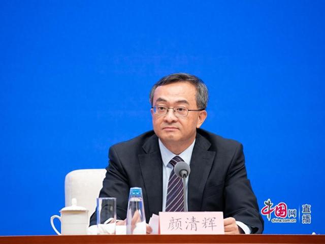 人社部：五年累计发布72个新职业，如无人机群飞行规划员、人工智能数字人训练师等