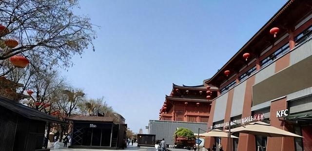 文旅项目陷“倒闭潮”，花20亿打造的古城，游客不买账亏损超10亿