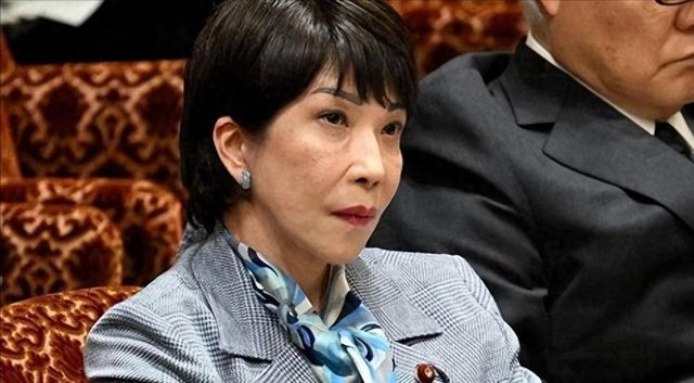 5架无人机围岛，中方不敢击落？反制手段就位，高世连拜鬼都不敢