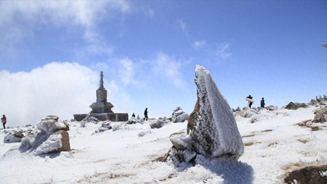 30岁男子徒步冬五台，因大雪被困-30度山顶，最终结果如何？
