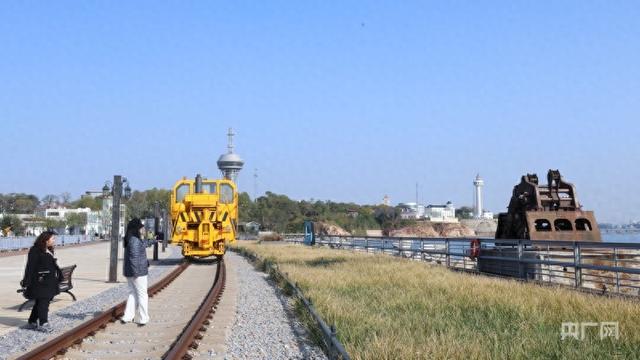 行进的海岸线丨从“锈带”到“秀带” 百年港口“蝶变”4A级景区